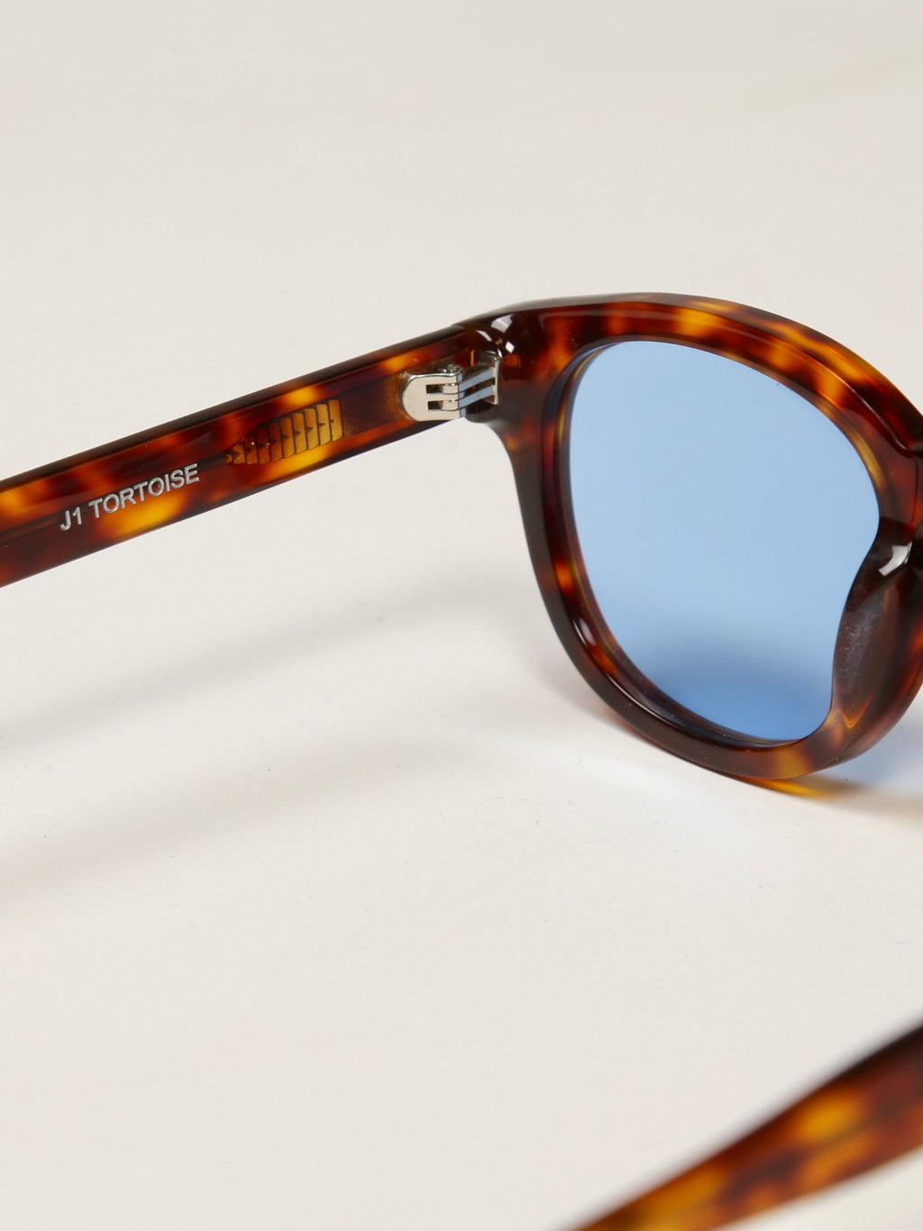 J1 TORTOISE