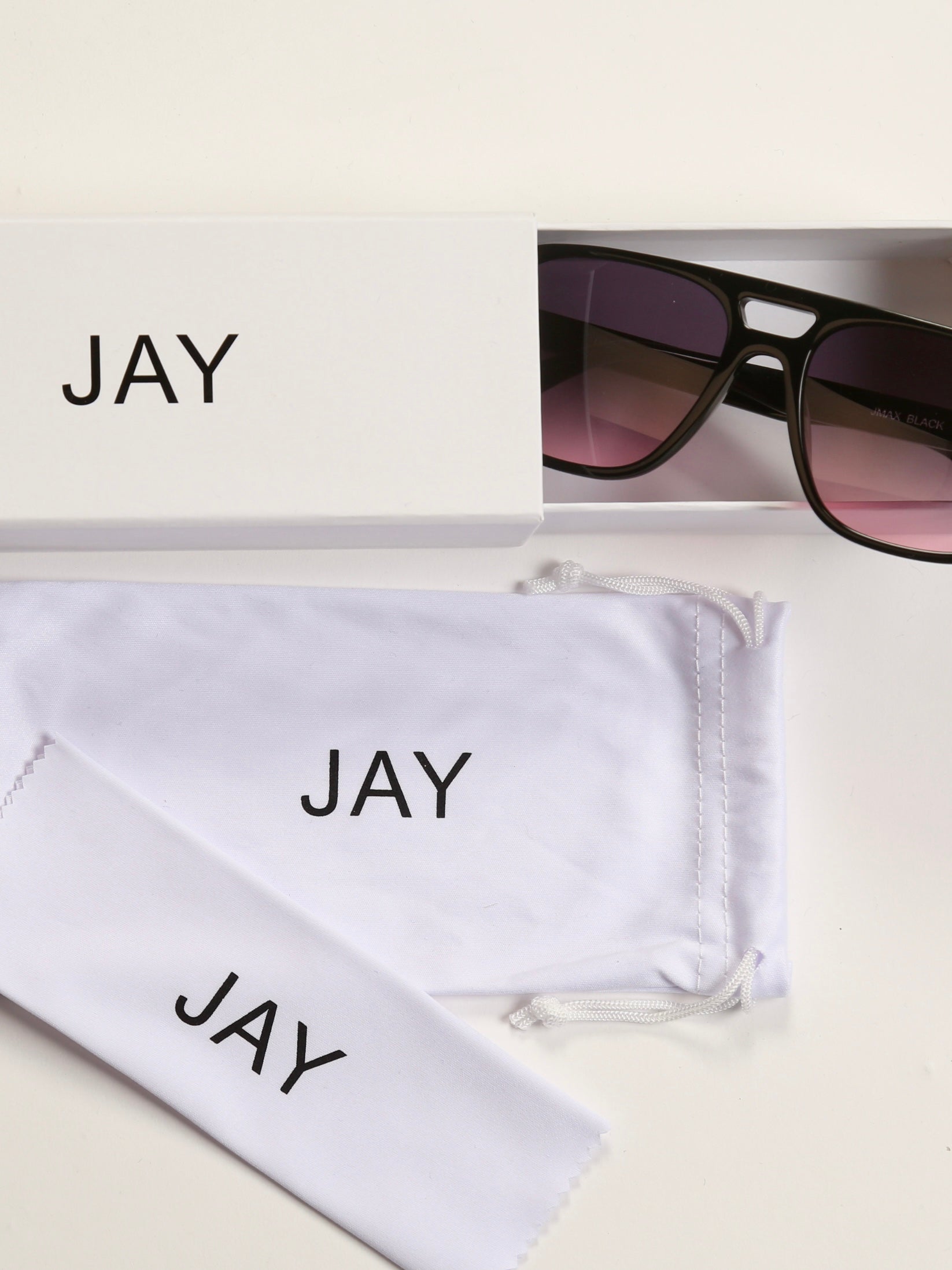 JMAX BLACK – JAY